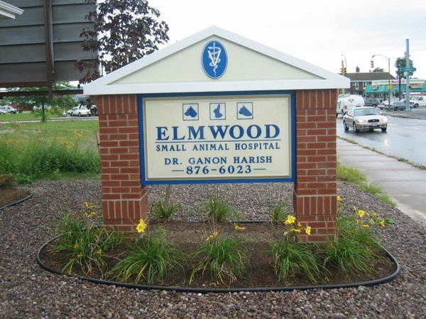 Elmwood Small Animal Hospital logo